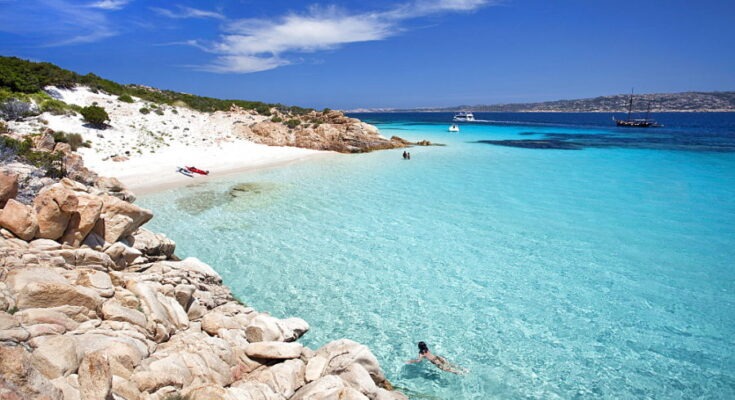 praias da sardenha, costa esmeralda