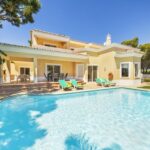 12 hotéis e villas com piscina privada para férias em Portugal